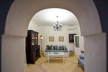 Malteza Private Villa Imerovigli (Santorini)